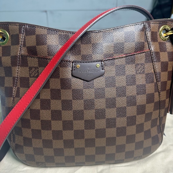 SOLD ❌❌❌Louis Vuitton Damier Ebene South Bank Besace - Picture 2 of 9